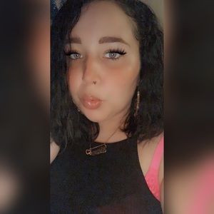 Meet your Posher, Whitney